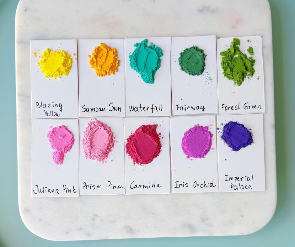 Dry Spray Food Color – Airbrush Alternative for Piped Flowers, Marshmallow, Buttercream (25g)