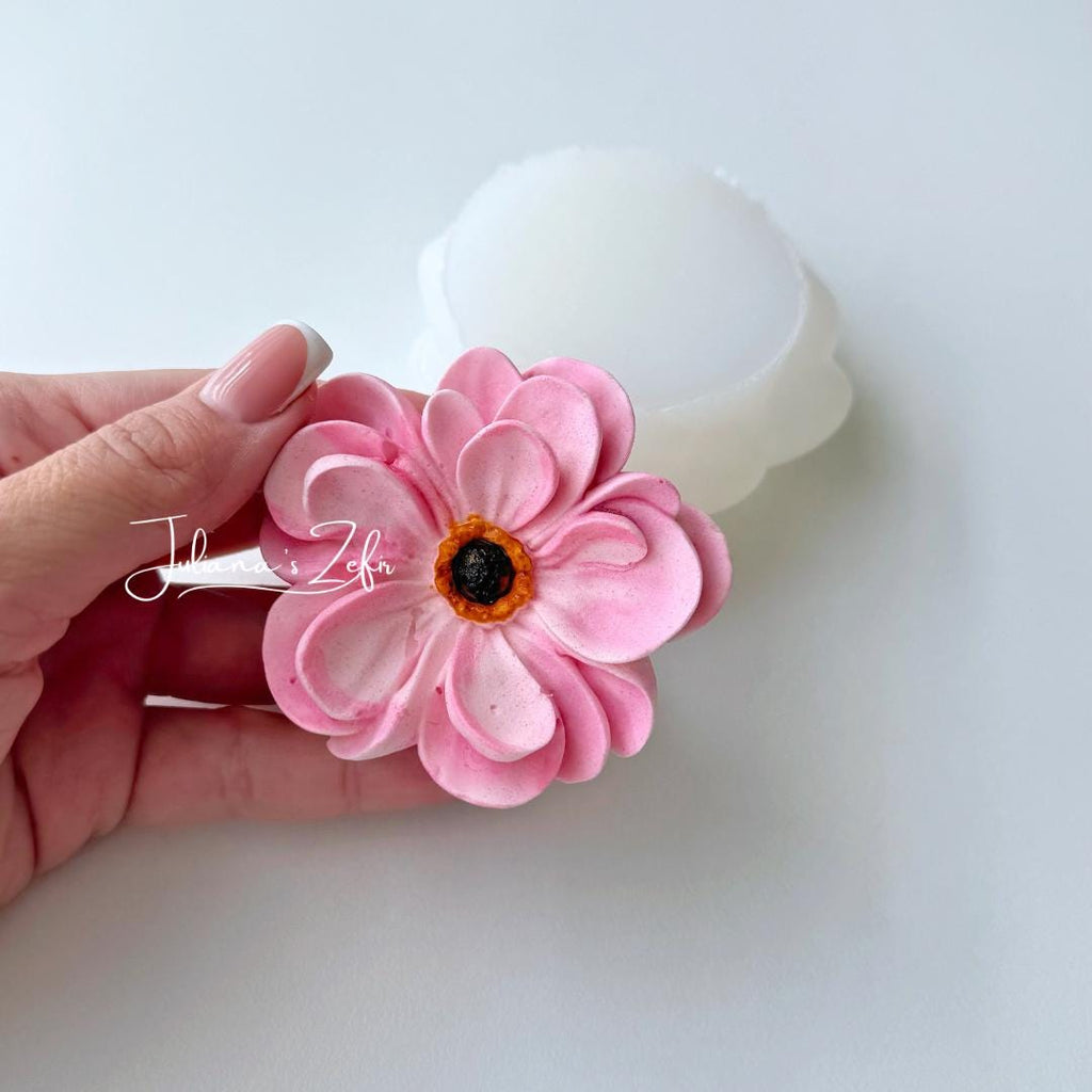 Ranunculus Helios Silicone Mold | food grade marshmallow zefir decorating tool