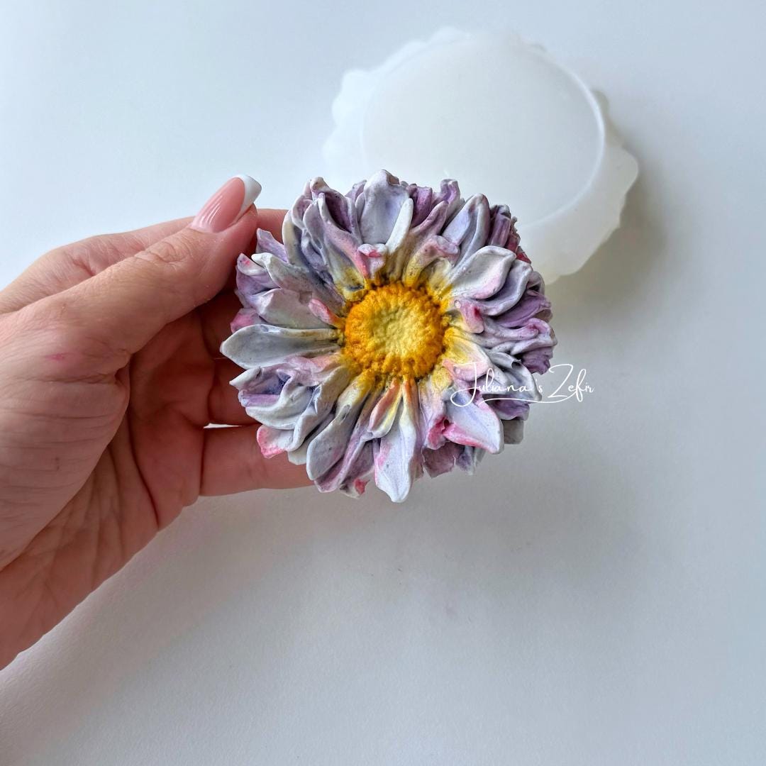Chrysanthemum Beechcroft Silicone Mold | food grade marshmallow zefir decorating tool