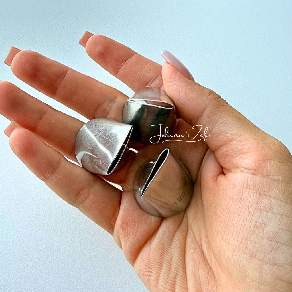 Set of 3 Stainless Steel Flower Piping Nozzles – Narrow Tuned Cake Decorating Tools