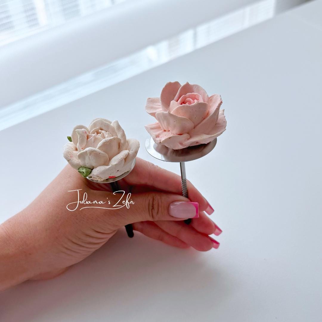 Flower Nail set of 4 for piping zefir flowers, buttercream piping nozzles