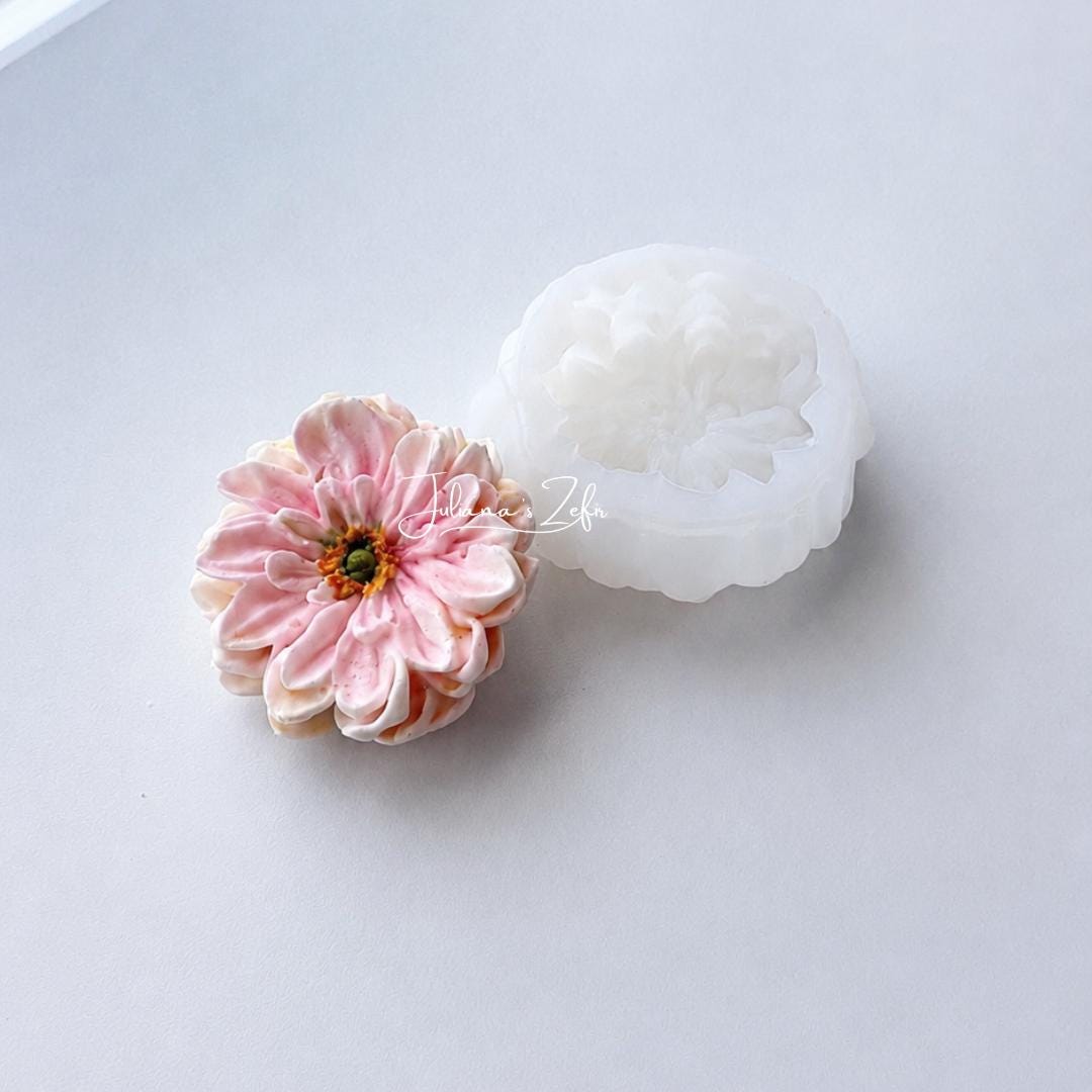 Buttercup Silicone Mold | food grade marshmallow zefir decorating tool